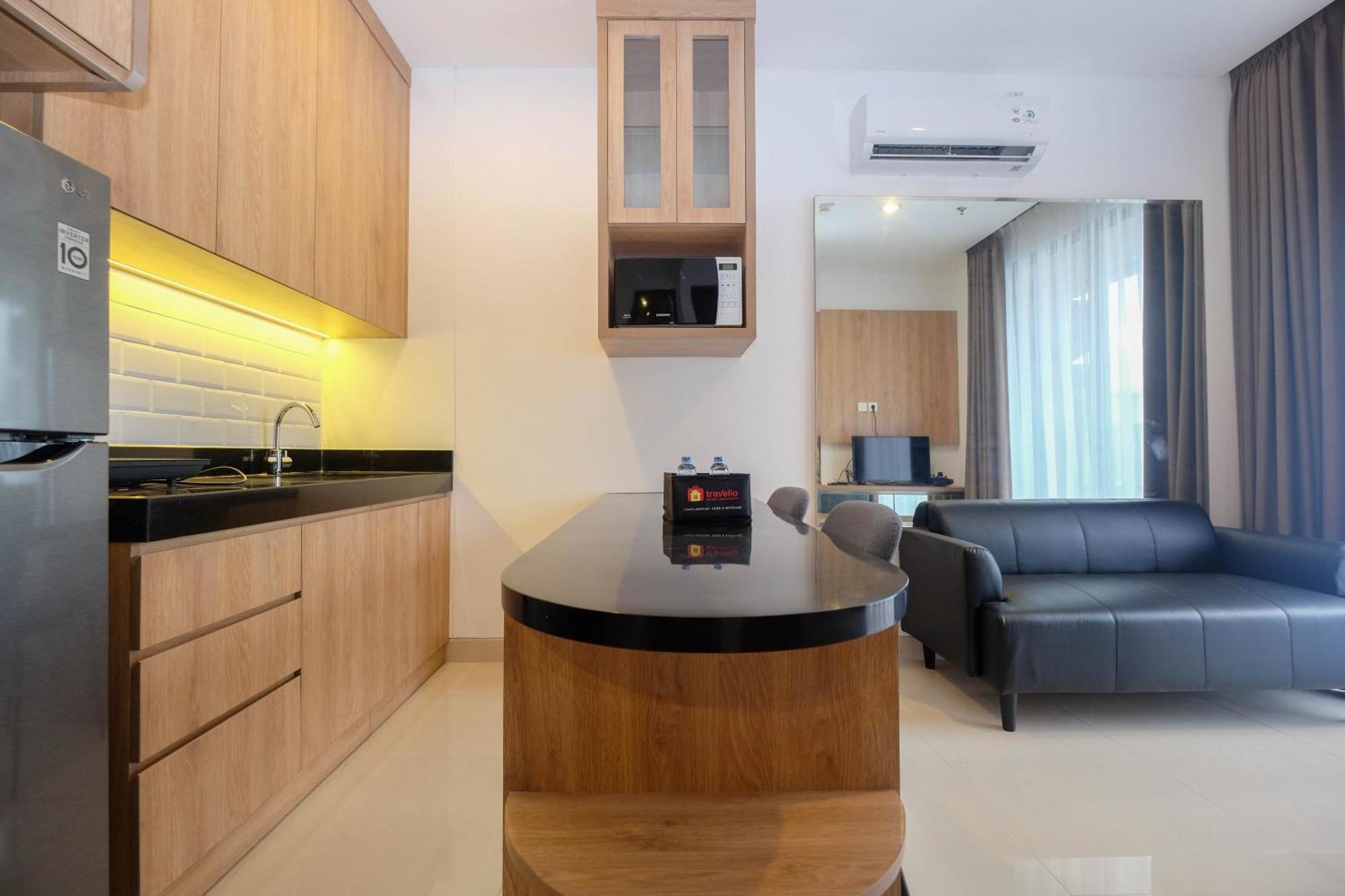 Apartment Minimalist And Homey 1br At Ciputra World 2 By Travelio *